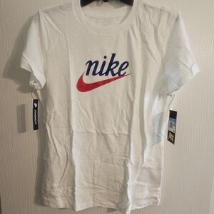 Nike T-shirt